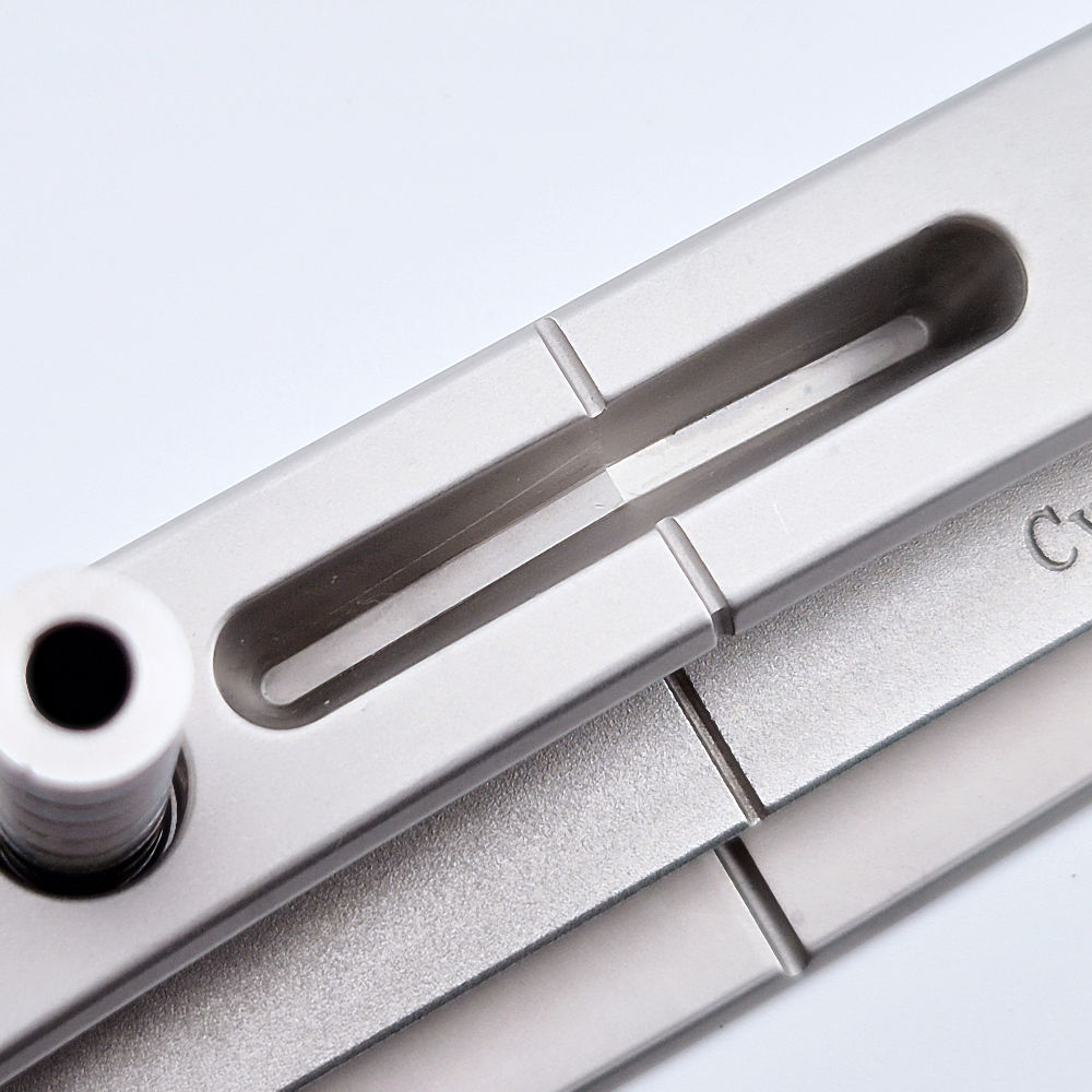 close-up of One O Eight AI putter head