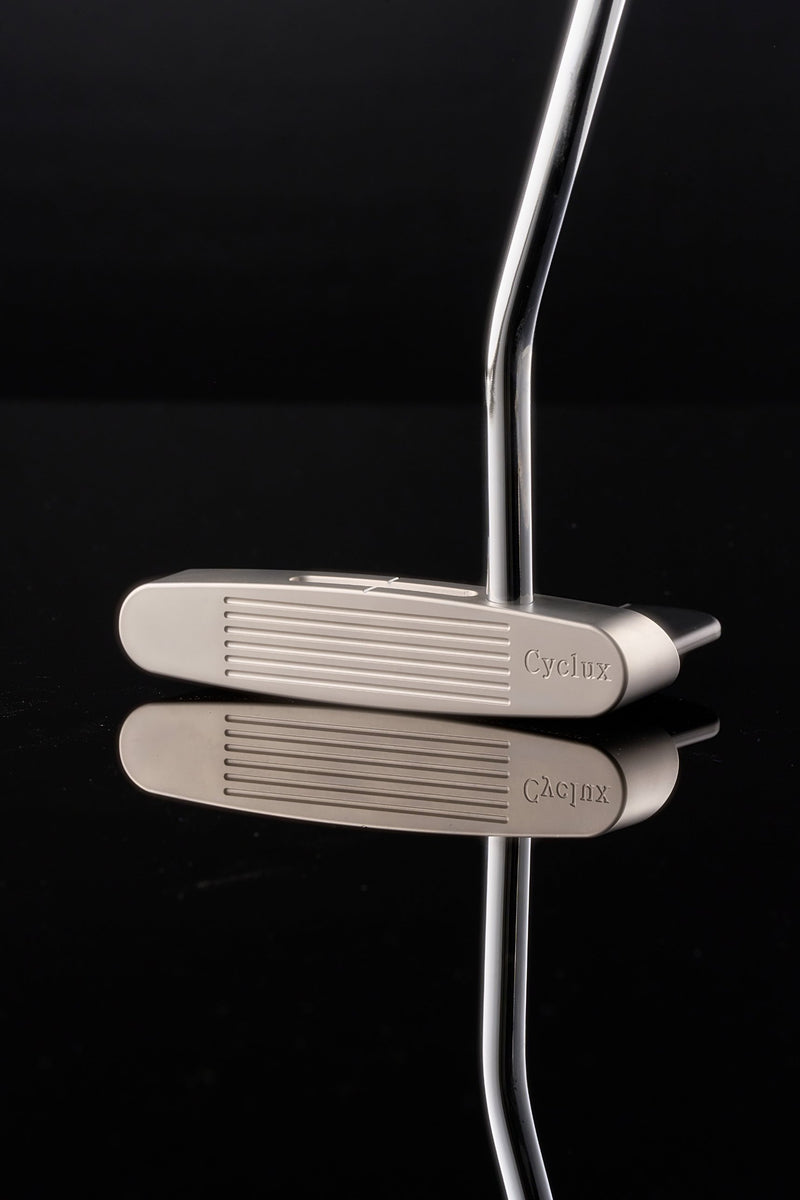 CNC-milled face of a CYCLUX 3.1 putter